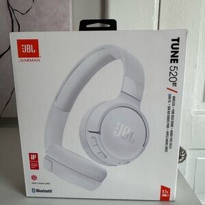 JBL Tune 520BT Bluetooth Headphones - White